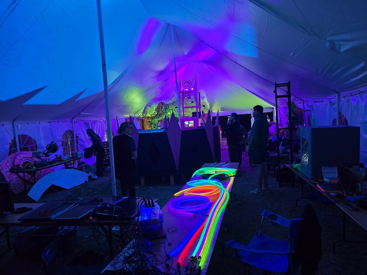 Several tubes powered on the ground showing colour and response