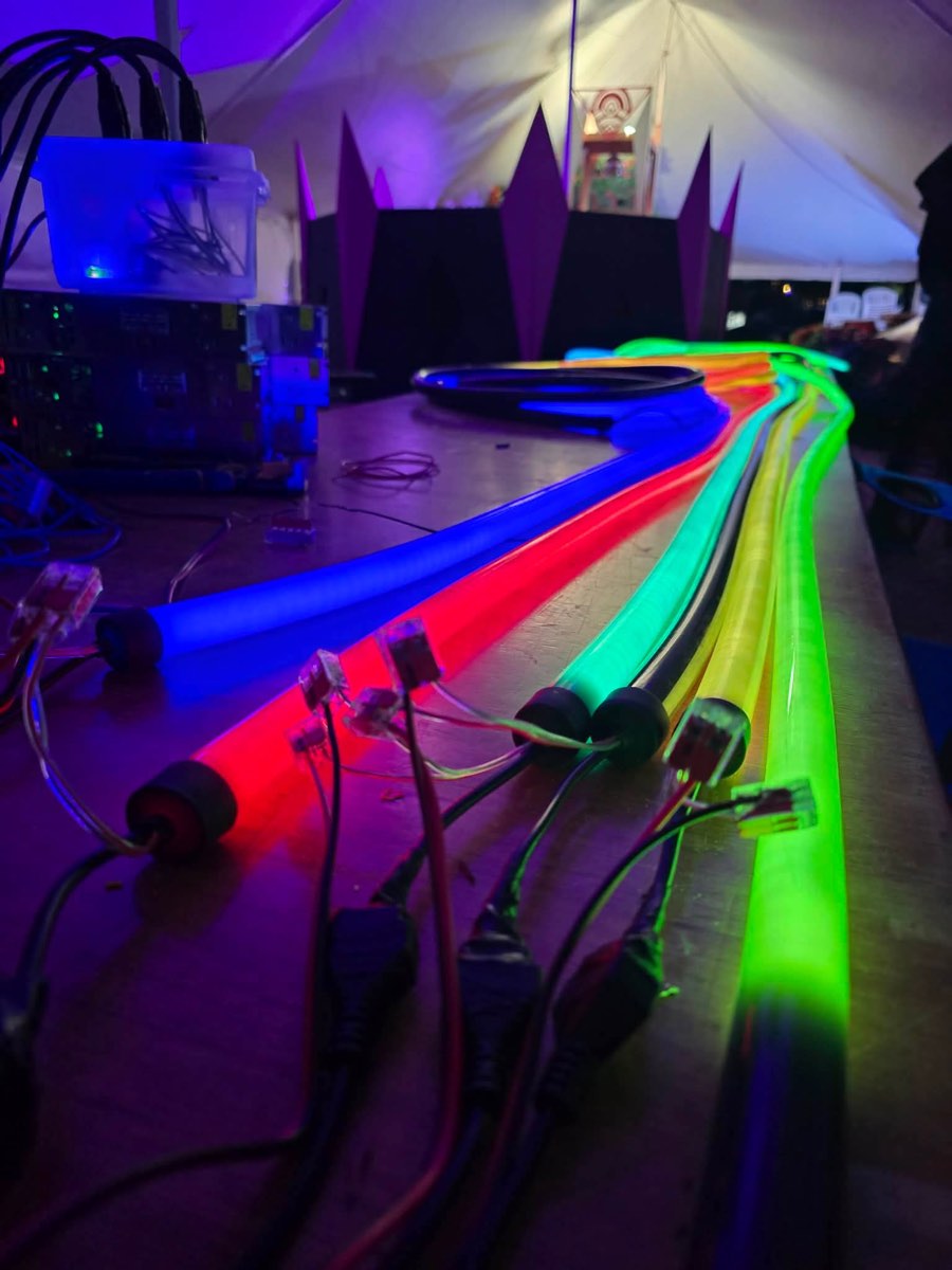 Booth lighting and overhead tubes lit together